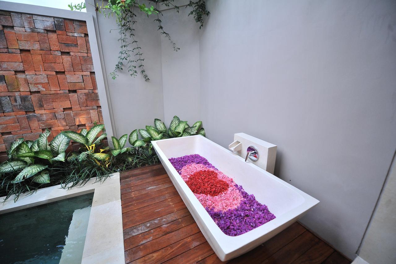 Maitri Villa Ubud Exterior photo